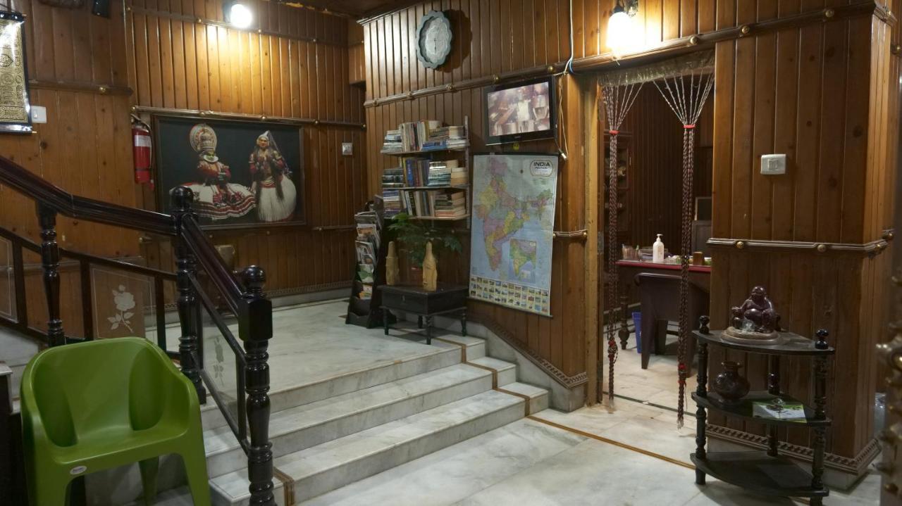 Kochi Hotel White Rose מראה חיצוני תמונה