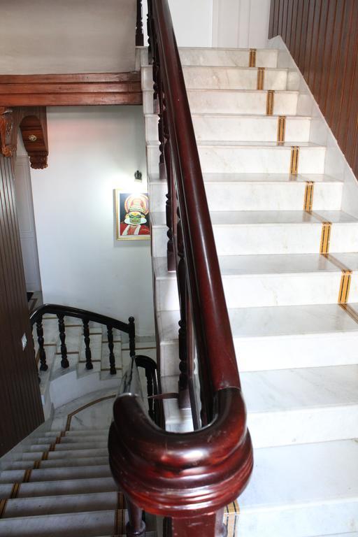 Kochi Hotel White Rose מראה חיצוני תמונה
