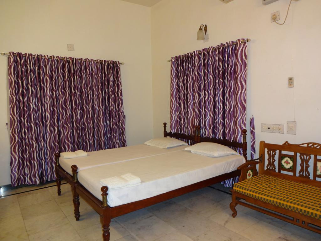 Kochi Hotel White Rose מראה חיצוני תמונה