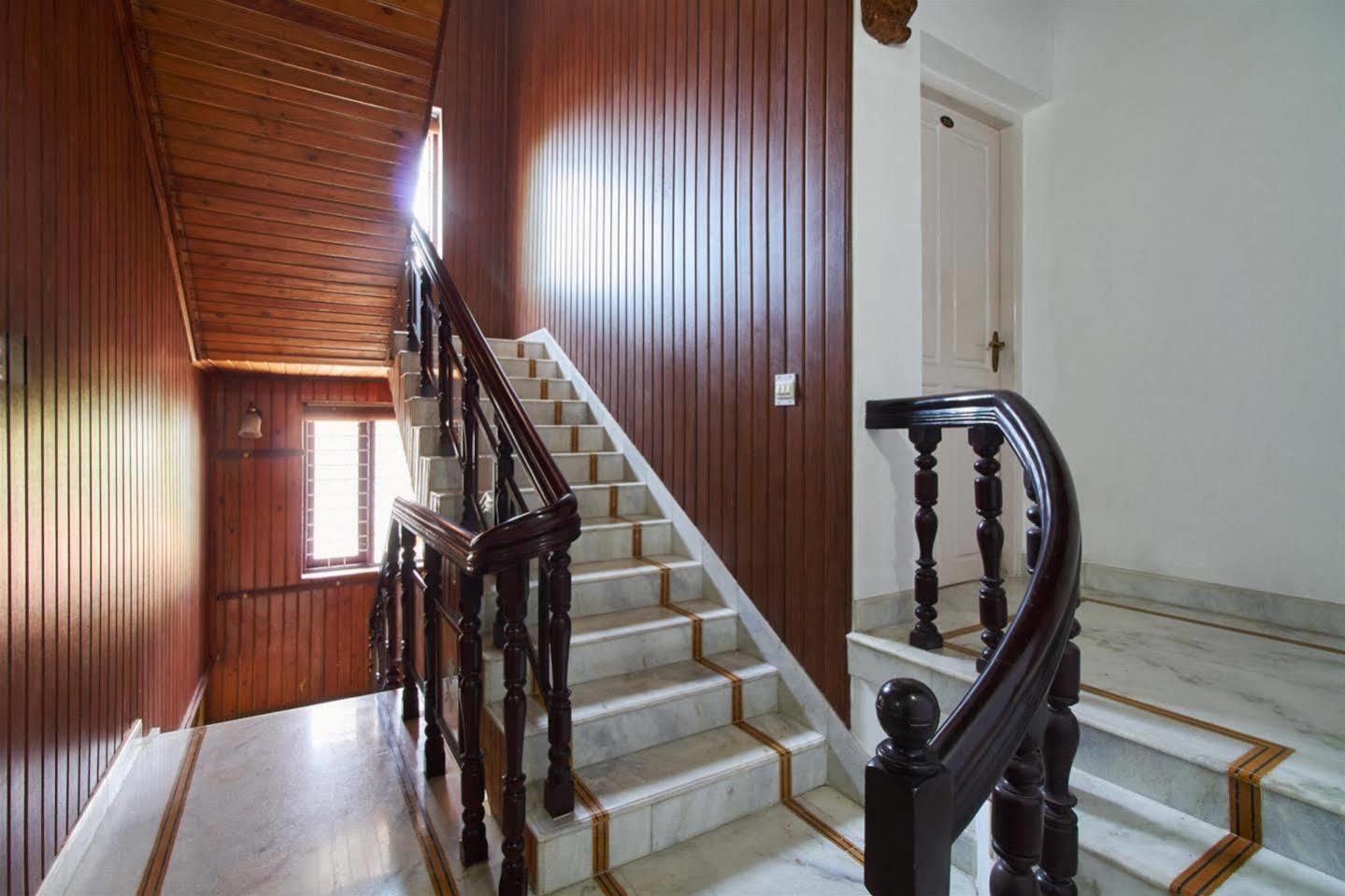 Kochi Hotel White Rose מראה חיצוני תמונה