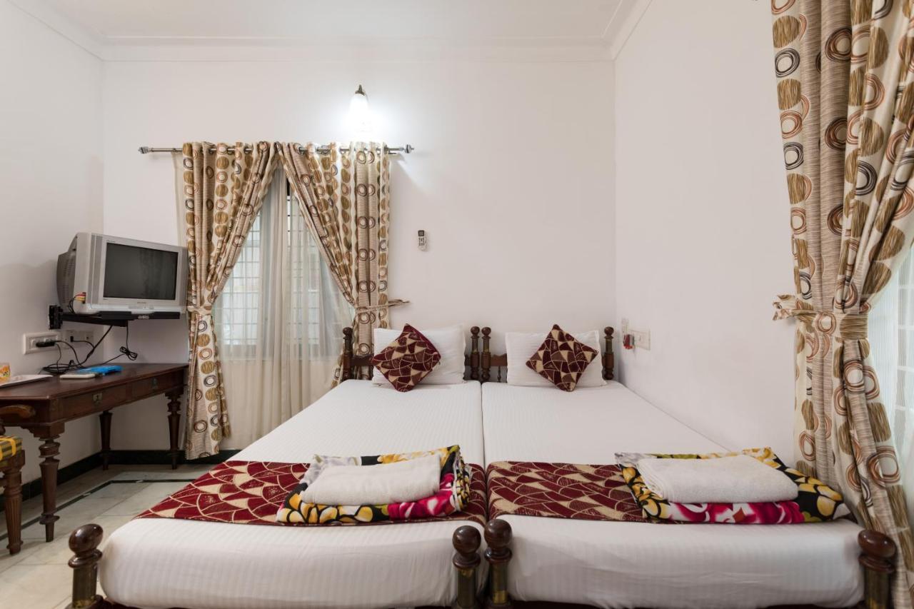 Kochi Hotel White Rose מראה חיצוני תמונה