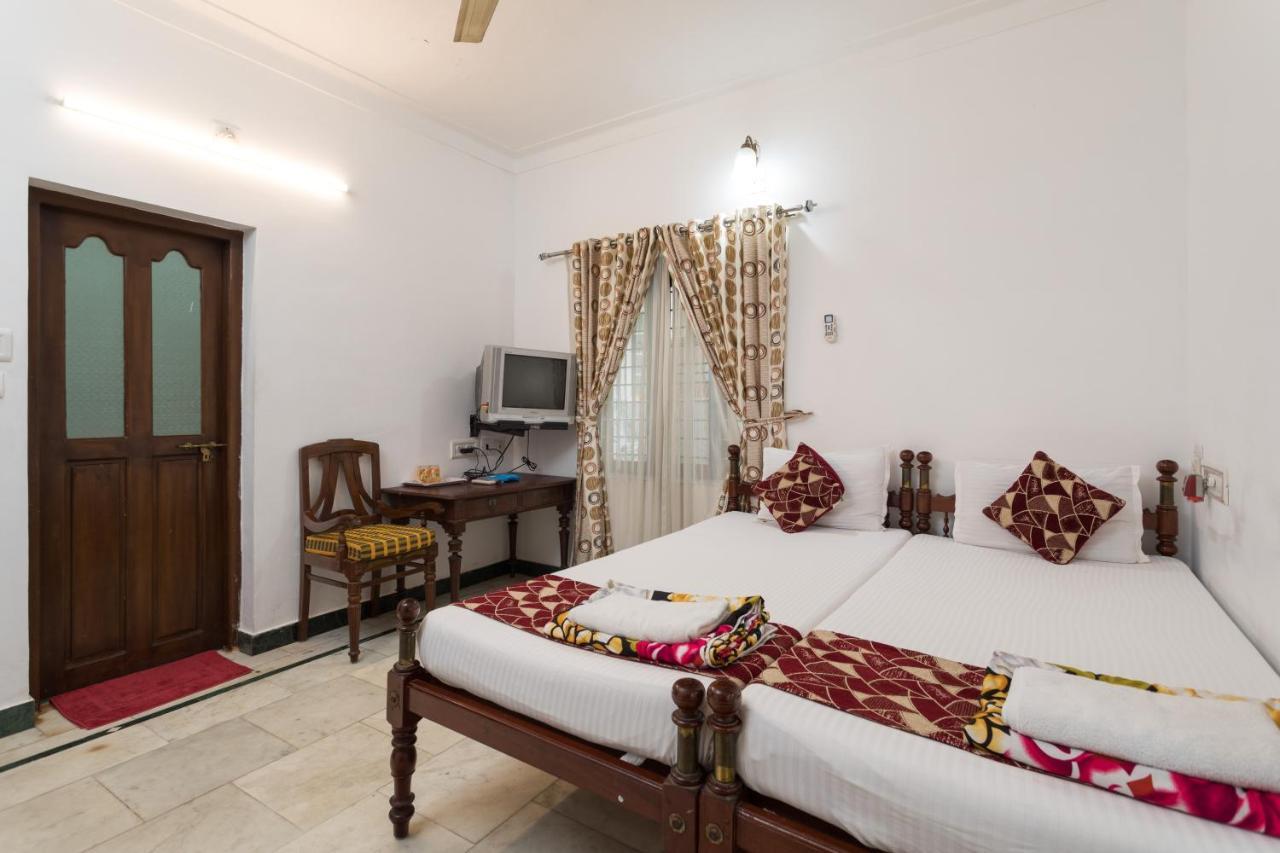 Kochi Hotel White Rose מראה חיצוני תמונה